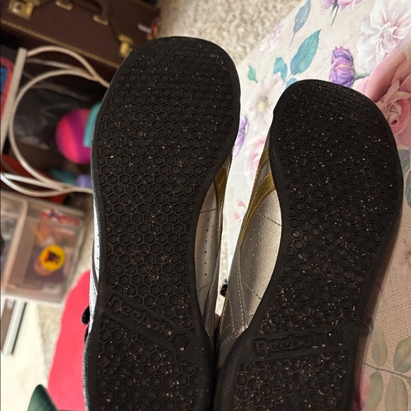 Silver Reebok hightops - Picture 6 of 6